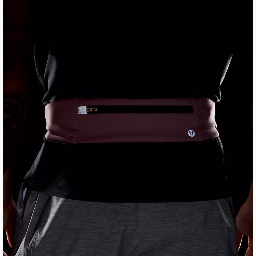 🍋LULULEMON ATHLETICA | Fast and Free Running Belt in Vintage Mauve - Picture 6 of 9